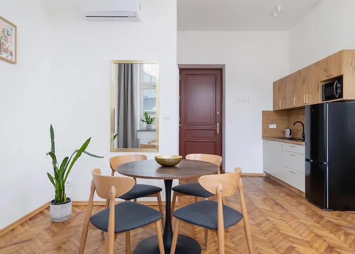 Kazimierz Area - Augustianska 1 Street * Krakkó