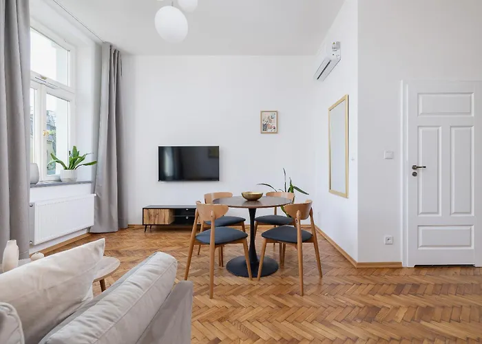 Kazimierz Area - Augustiańska 1 Street *